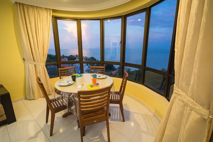 Condo in Tanjung Bungah · ★4.69 · 2 bedrooms · 3 beds · 2 baths
