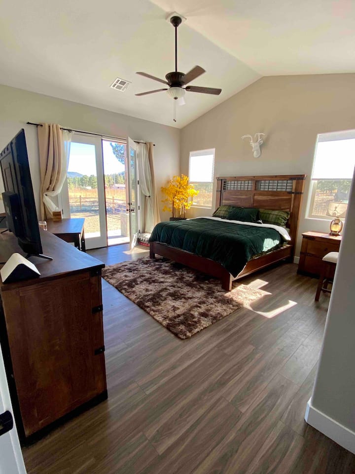 Double Master HOME/CABIN sleeps 9+ Houses for Rent in Williams