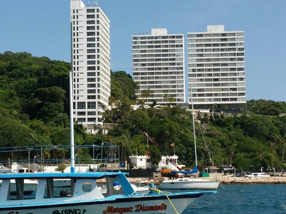 Condominio Torreblanca en Puerto Marqués.
