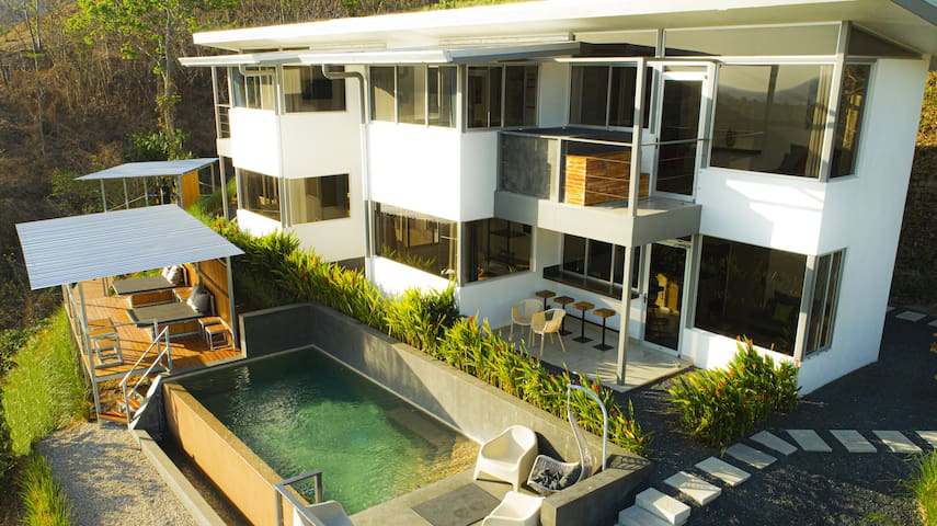 Luxury Condo Horizon 1, Amazing Ocean View/Wifi/AC