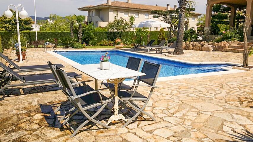 Casa de veraneo en S’agaró gallery image 3