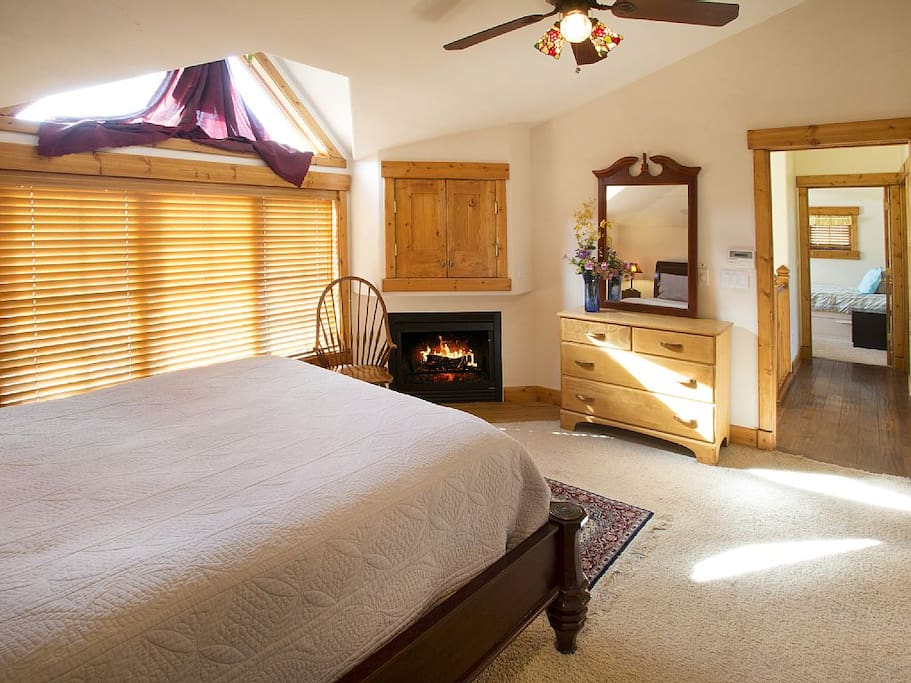 Master Bdrm 1 upper level