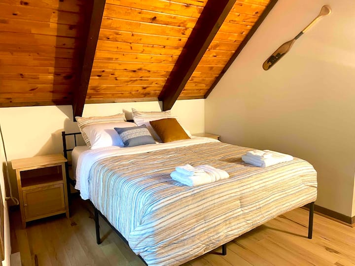 Главна спална соба на вториот кат 