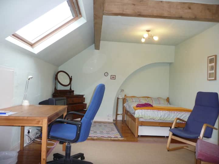 Spacious Attic Bedroom with On Street Parking