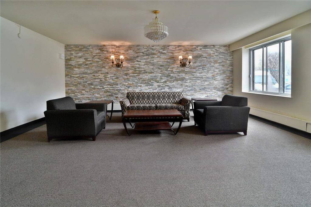 lobby salon