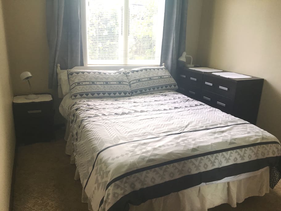 Bedroom with double bed