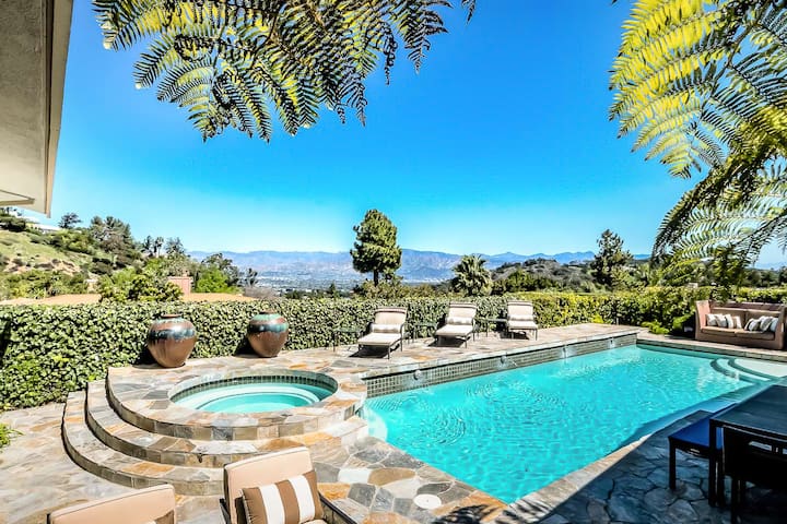 Hollywood Hills Mid-Century Modern gallery image 4