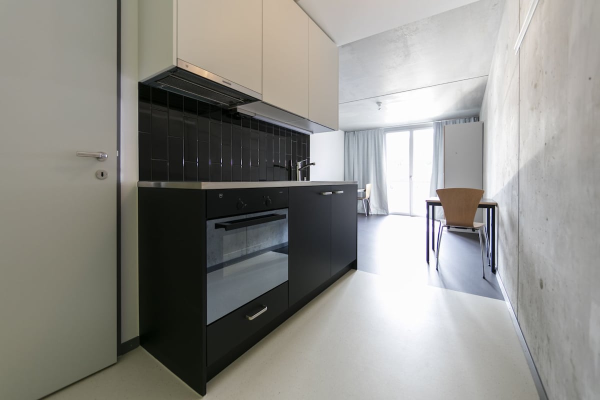 Top Airbnb: Binz111-B130 in Alt Wiedikon