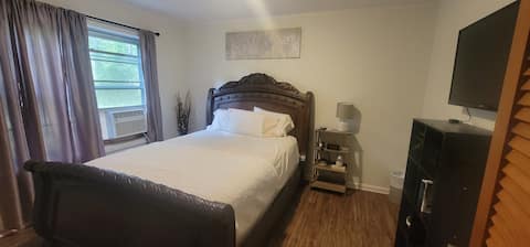 Retreat on Oak Street