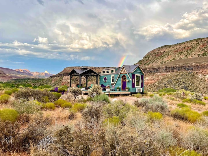Mother Eve tiny house near Zion National Park Tiny houses for Rent in