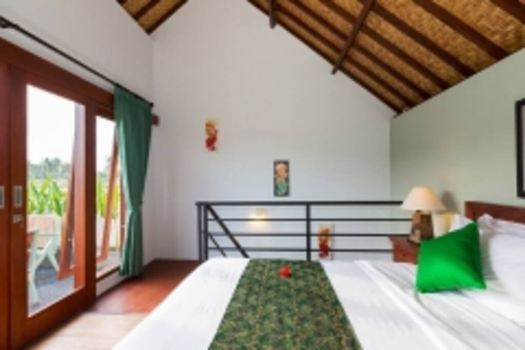 SUPERIOR DELUXE ROOM.