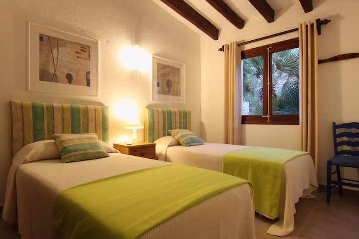 غرفة النوم 2