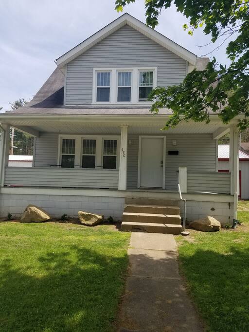 Close to campus, car wash and fire department.