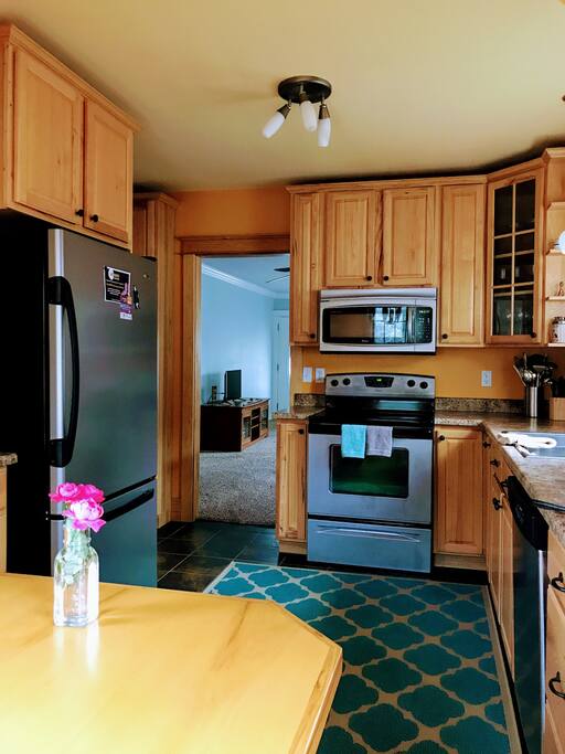 A cozy, bright kitchen.