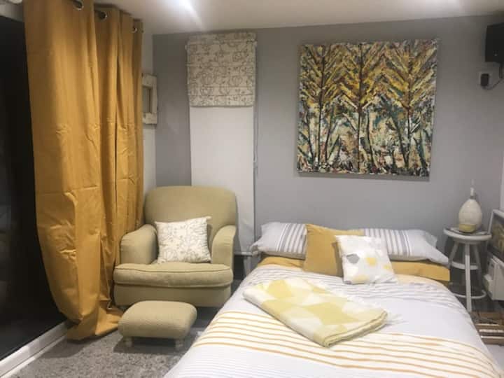 Woking Holiday Rentals & Homes England, United Kingdom Airbnb