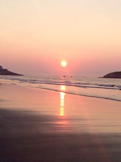 Catch the GORGEOUS Sunrise at Good Harbor Beach