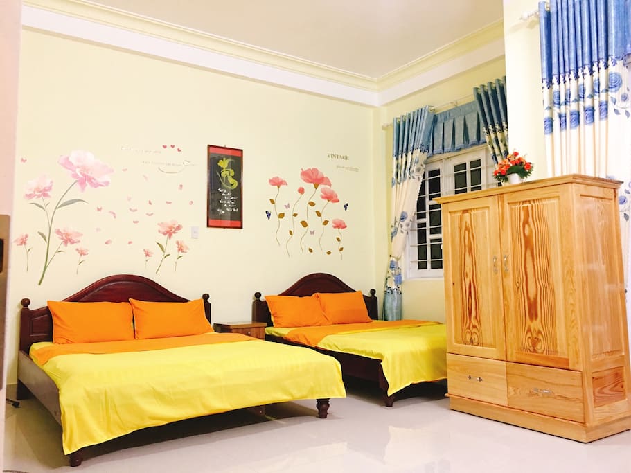 Bed room