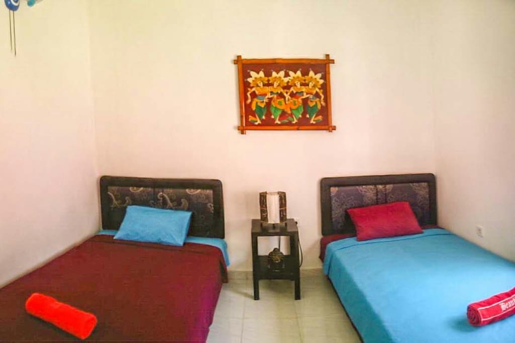 Twin room with comfortable bed