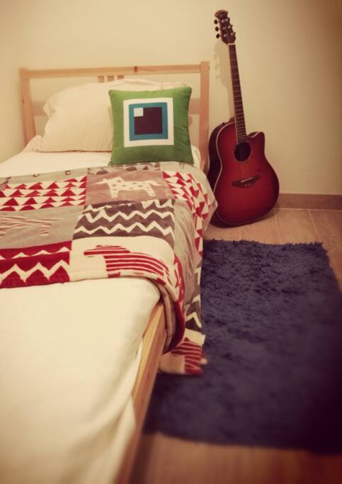 Bed - Single 100*200 cm