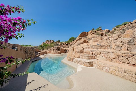 Suite Rosa 9 with natural hydromassage pool