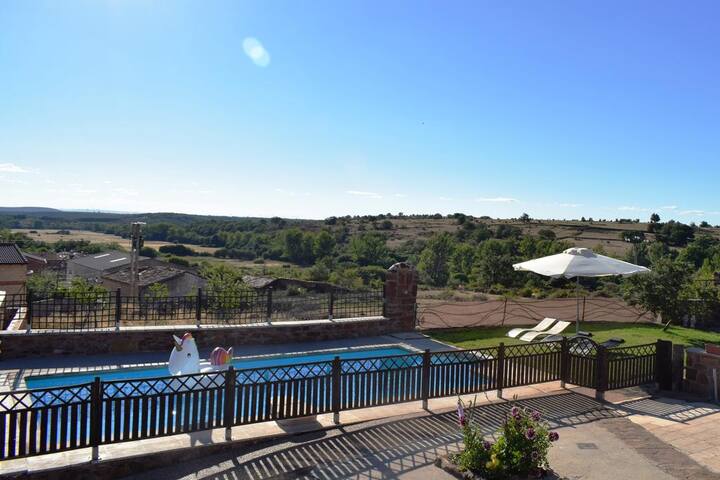Casa Rural Burgos 22 Plz Piscina Y Barbacoa 9 Bedrooms 8 Bathrooms Cottage Palazuelos De La Sierra Spain
