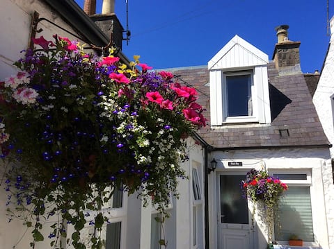 Dark Sky Cottage.  Romance Under The Stars!
