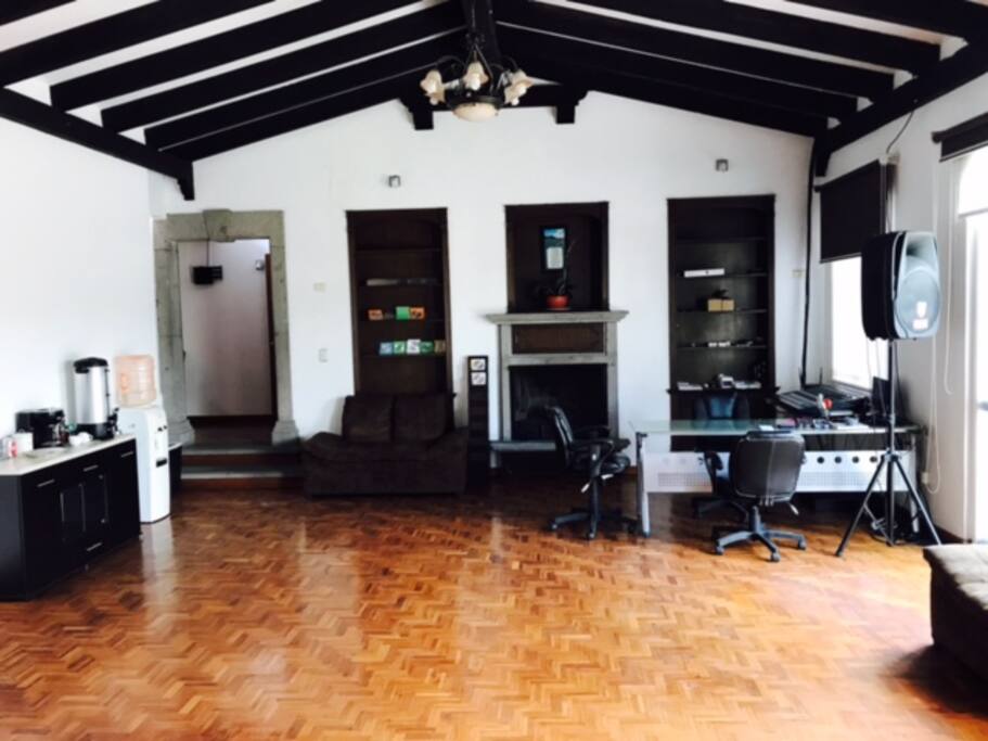 Equipo de audio /chimenea