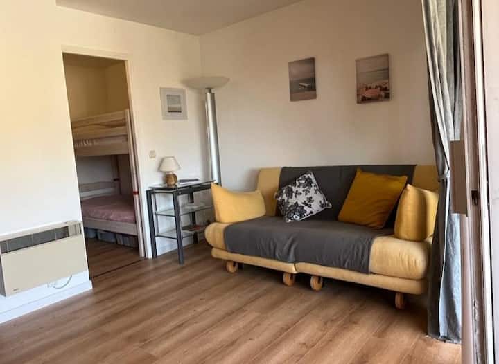 Studio Climatisé Au Calme à 600m Plage De St Clair - Île du Levant