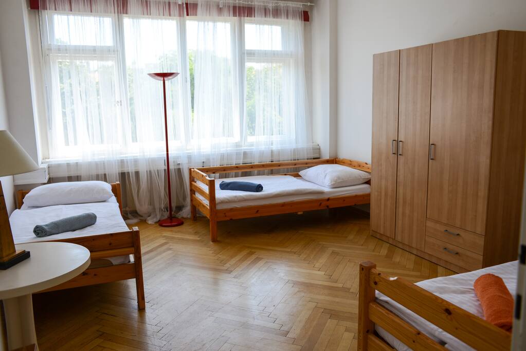 1st bedroom