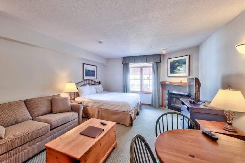 Living and Bed