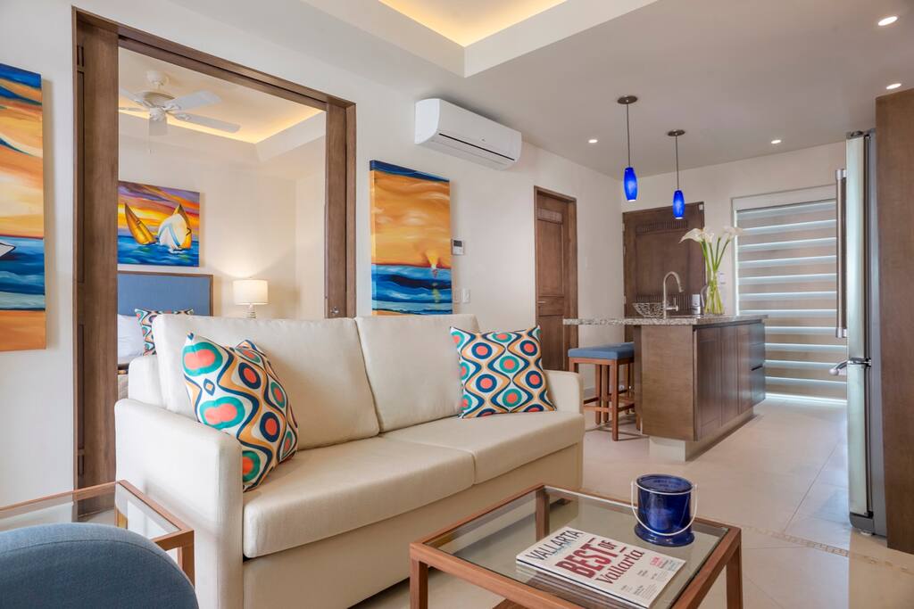 luxury details in the living room , with flat smart tv .