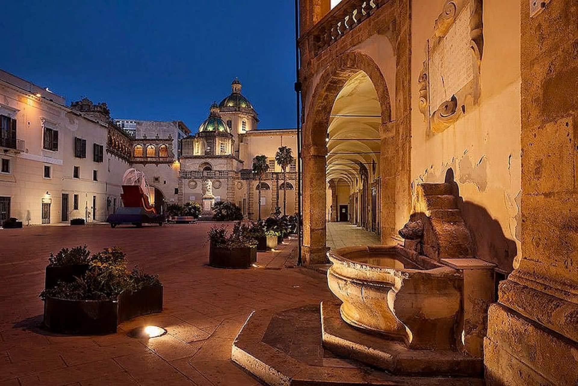 Via Conte Ruggero, Historic Center.