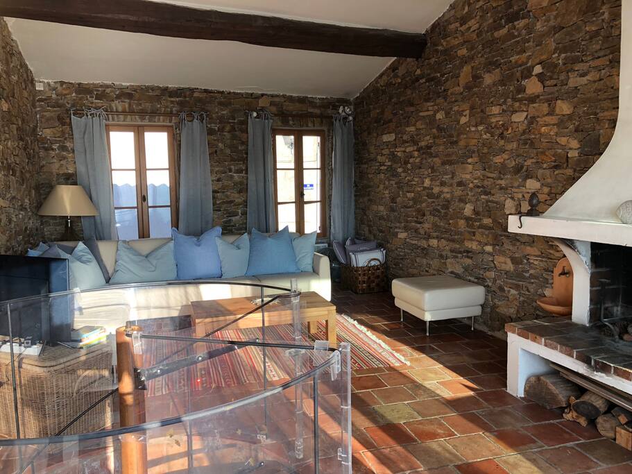 Wohnzimmer im Steinhaus in La Garde Freinet