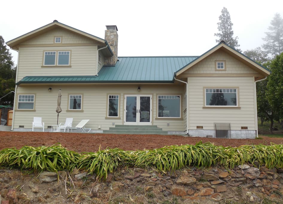 House view facing the meadow