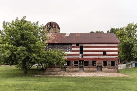 Peaceful country getaway.