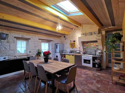 Charentaise house 85 m2 private garden - swimming pool