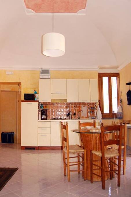 cucina abitabile con due letti singoli