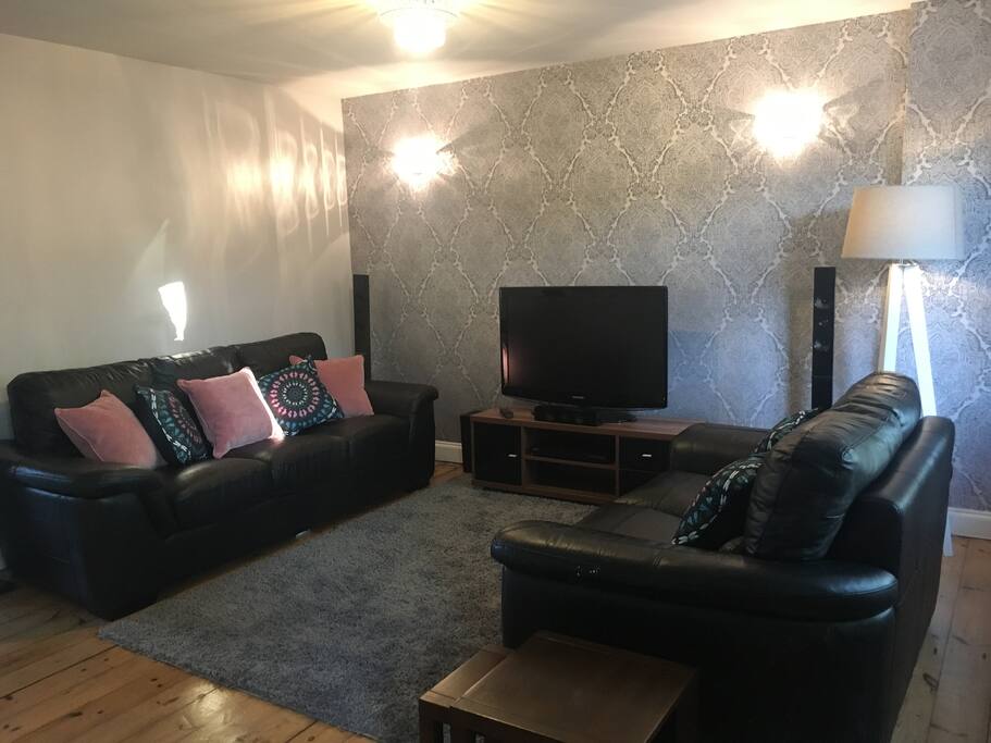 Large contemporary living room
