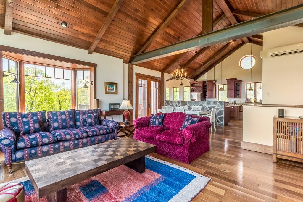Great Room with Vaulted Ceiling
