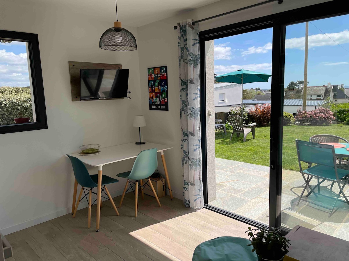 Popular Airbnb listing: Rozarmor Guest House near the beaches, and GR 34. in Clohars Carnoët