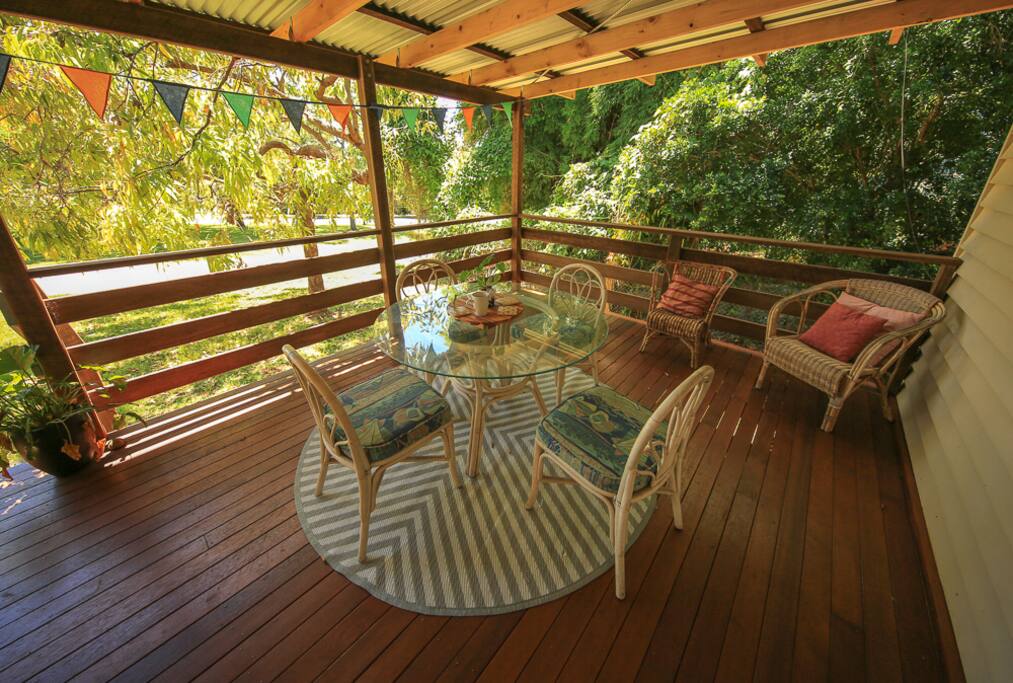 Island Cottage Minjerribah front deck