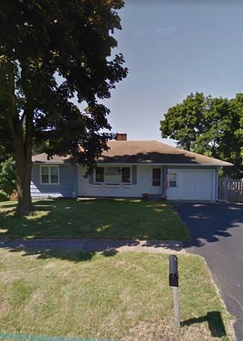 Convenient location, private entrance  and clean!