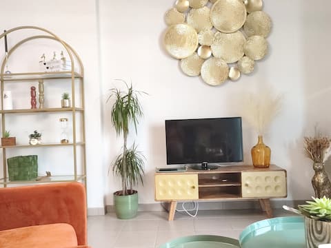 Escal' home designer apartment at the foot of the airport