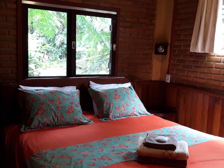 เตียงควีนไซส์ห้องเตียงใหญ่