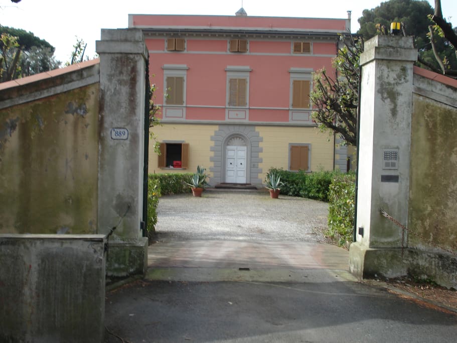 L'ingresso