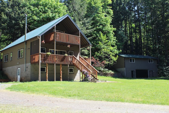 Relaxing Fall Creek Vacation Rental Houses For Rent In Fall Creek