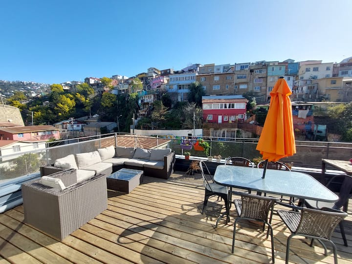 Incredible modern apartment in the Cerro Alegre sector Vacation homes