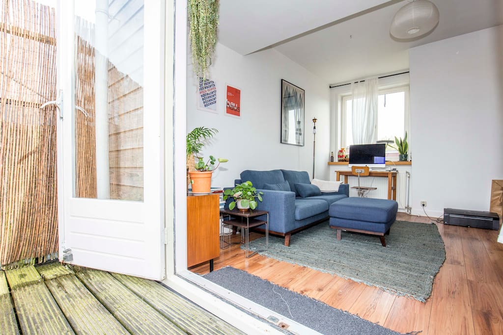 private roof terrace next to livingroom