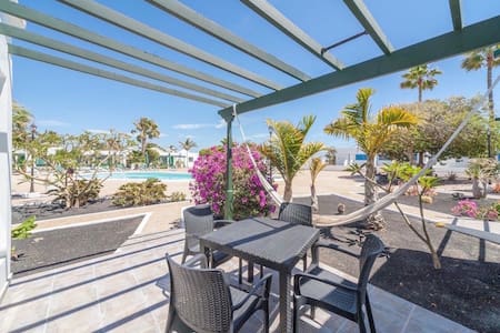 Top 20 puerto del carmen villa and bungalow rentals airbnb ... Rayos sol idées De