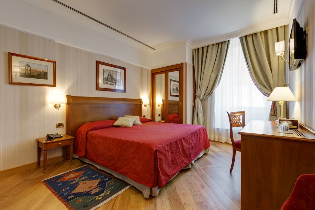 Camera Matrimoniale - Deluxe Double Bedroom